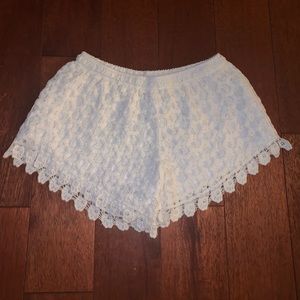 LF WHITE LACE SHORTS